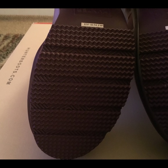 *SOLD๐Hunter Boots Burgundy Block Heel Limited - Picture 6 of 8